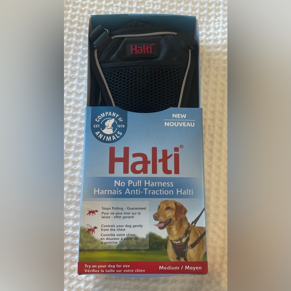 3/$15 NWT Halti No Pull Harness Size Medium Makes Walking Easy - Picture 5 of 9
